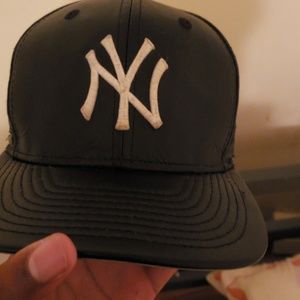 New York Yankees cap